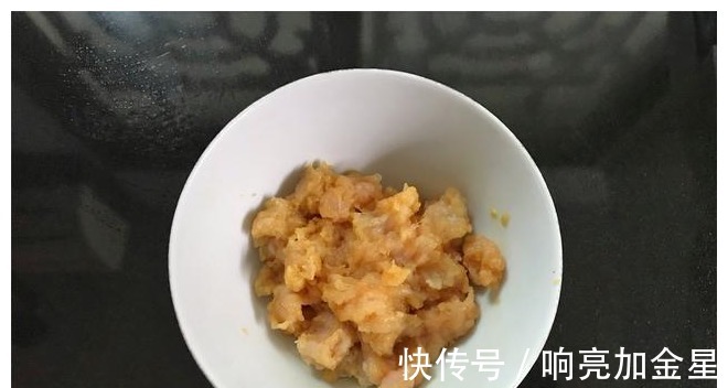 肉末|夏天就爱这道菜,蒸一蒸,5分钟出锅,鲜到流口水,上桌汤都不剩!