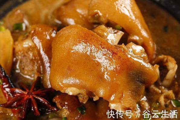 入味|炖猪蹄不要只会焯水，焯水前多做2步，猪蹄软烂入味还不腥