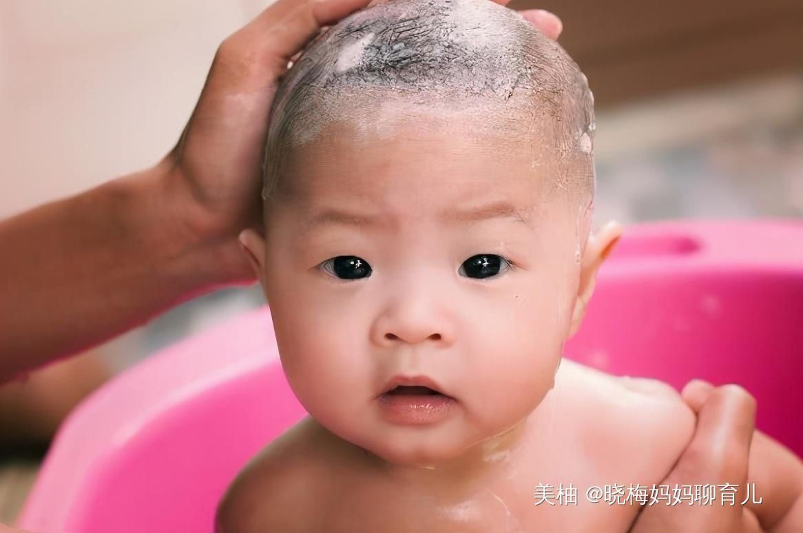 洗护|8个月女婴身上臭味熏天,一直洗不干净,医生的话让妈妈自责不已