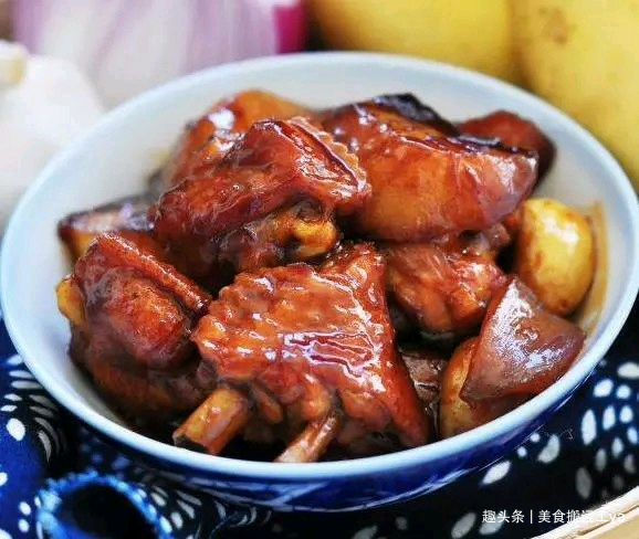 可口鸡翅炖土豆做法来喽,每天一道家常菜,天天不重样!
