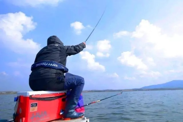 选择温差低于2度,超轻坠钓鱼,渔获惊喜到意想不到!