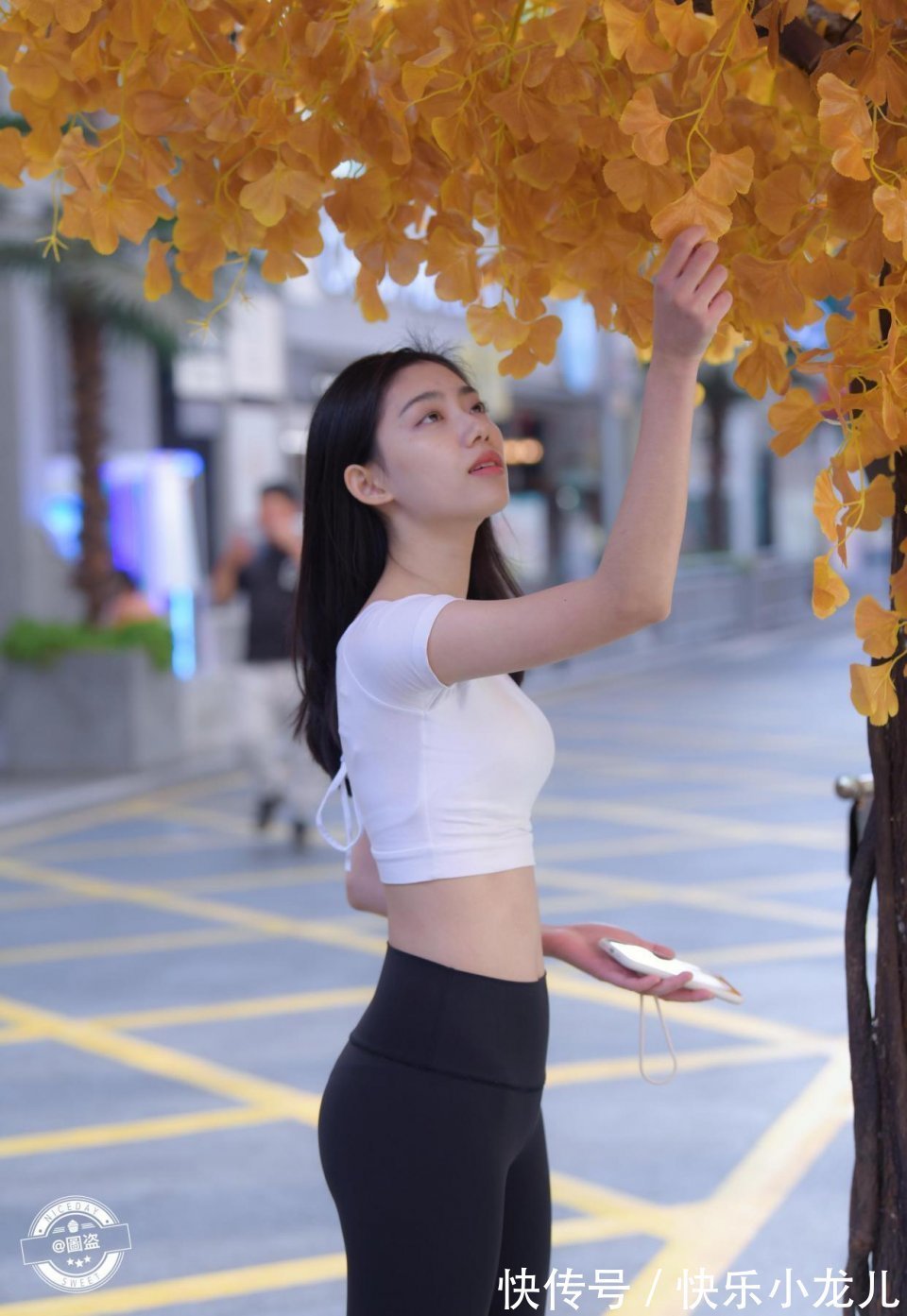 下衣 个性美观的打底裤穿搭让你光彩夺人,提升你的着装品味,别出心裁