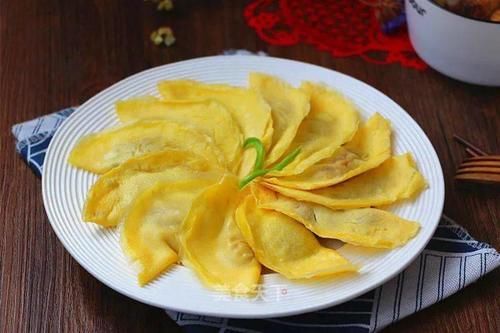 黄金蛋饺:漂亮又好吃,蒸着吃、涮火锅、煮汤都可以