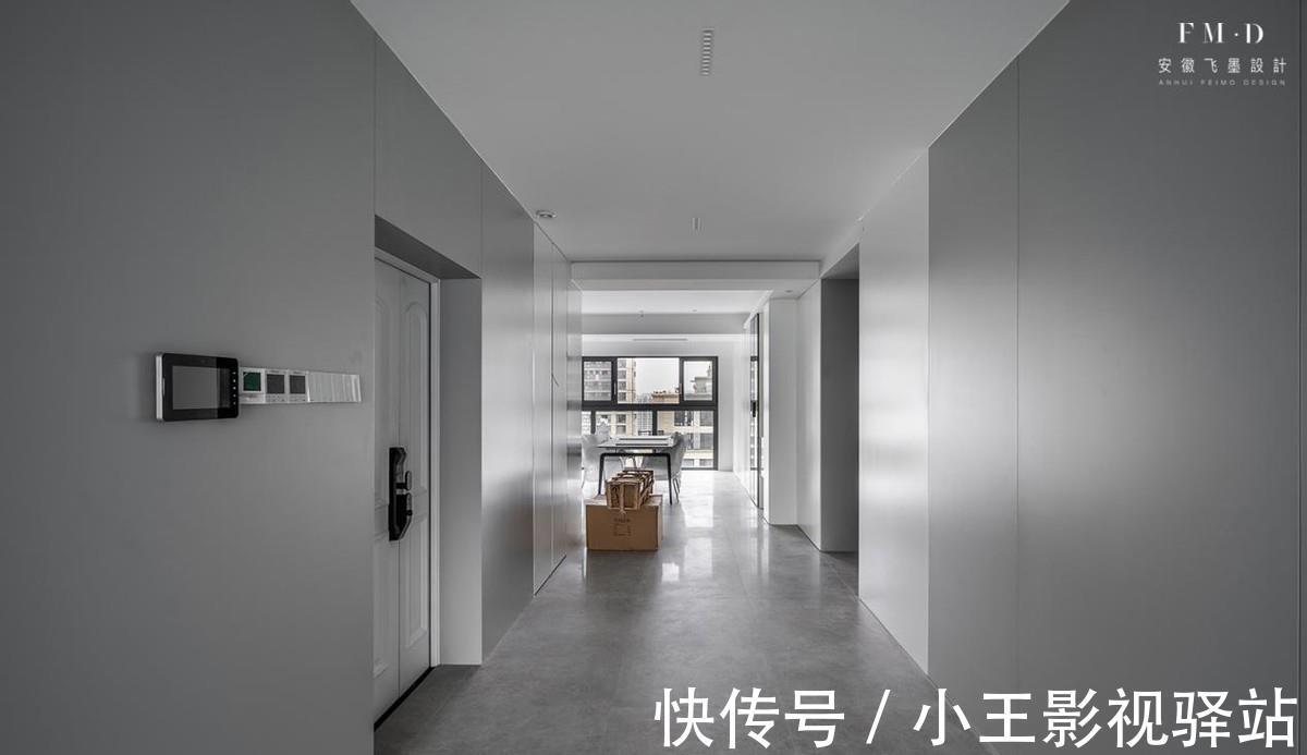 玻璃柜|又是个260㎡的抢手大平层，高层湖景房格局够大，越简，越奢华