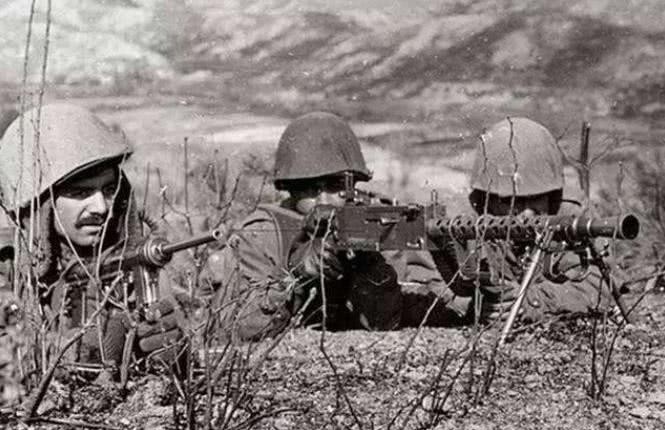 美军|志愿军王牌军长在医院醒来,见彭老总说了三个字,字字戳心