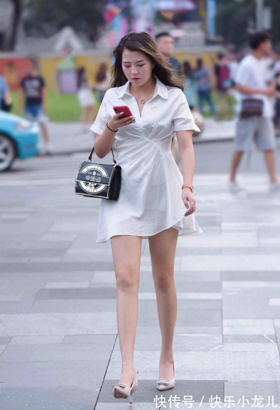 典雅|一貌倾城的连衣裙美女,造型才能远离沉闷感,精致典雅