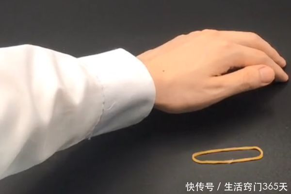 衣袖上绑一根橡皮筋,好多人不知道有啥用,但学会了受用一生!