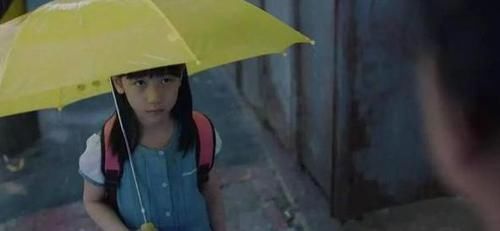 女儿|5岁女儿上完美术辅导班后，回家画出几幅画，父母见后立马报警