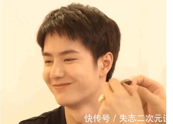 王一博|《天天向上》钱枫准确解锁王一博的笑点，“酷盖”人设彻底崩塌