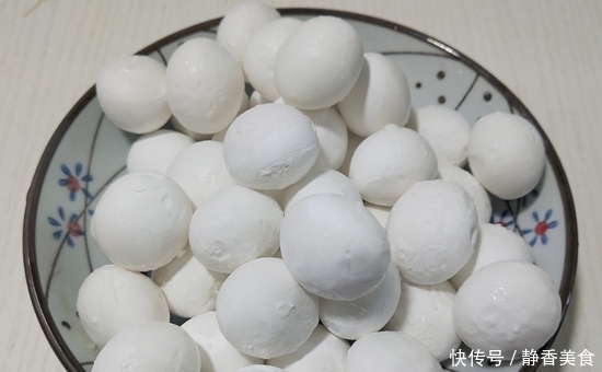 降温了,这样炸一锅给孩子吃,当零食又当主食,越吃越香还不上火