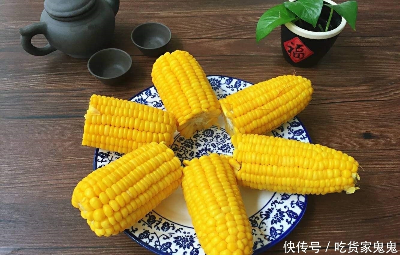 本地玉米|玉米如何储存是先煮后冻，还是先冻后煮，做对了，玉米鲜甜如初