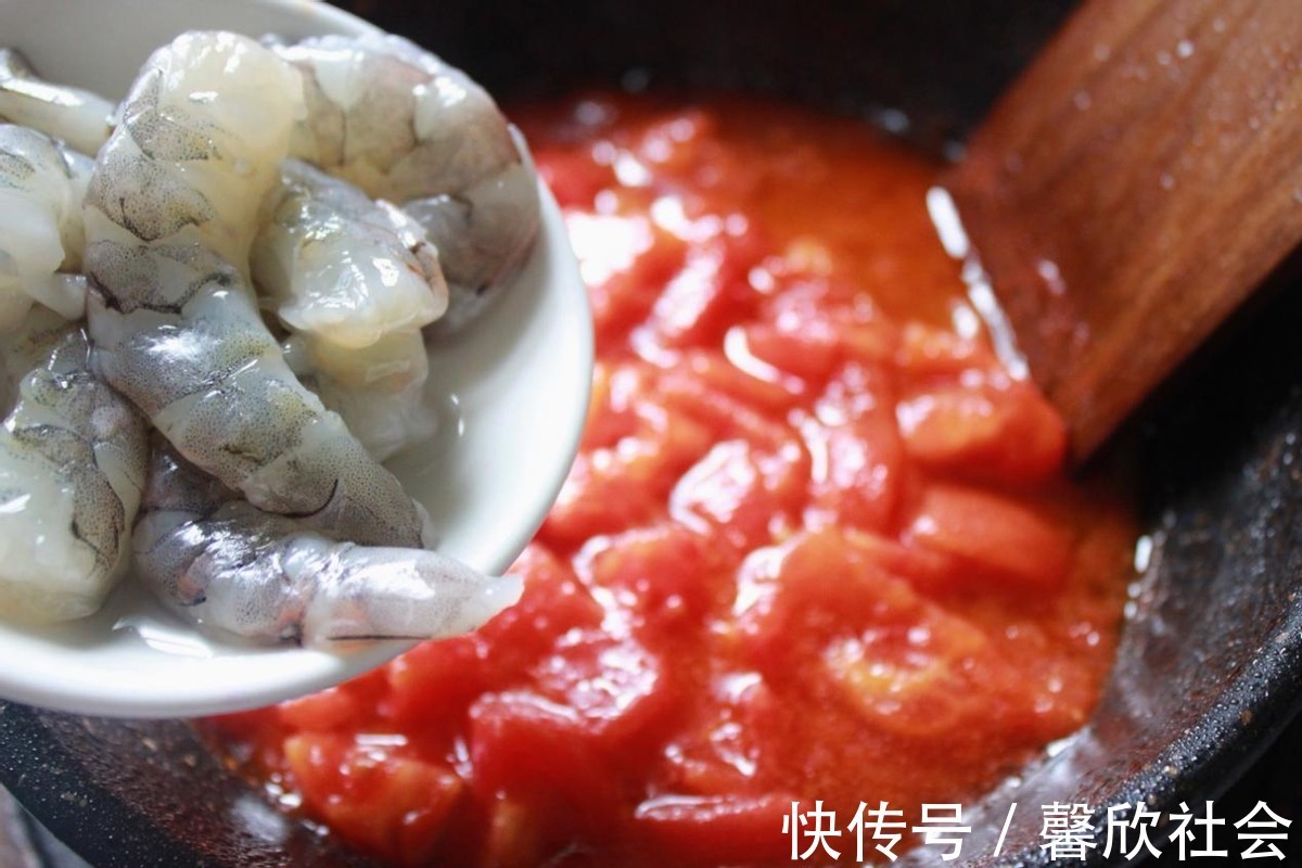 大人|番茄炒蛋时加入虾仁,味道更鲜美,营养更丰富,大人孩子都爱吃