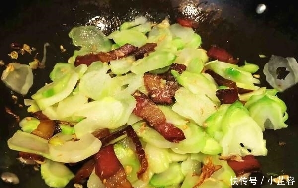 含量|这菜一斤4元,却是南方人的最爱,孕妇要常吃,叶酸含量超高