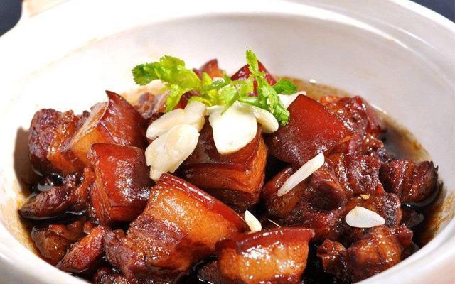 猪肉这样做怎么吃也不会腻,香甜松软入口即化,这道菜我能吃一周