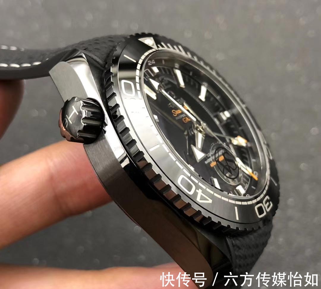 底盖|VS厂欧米茄海马深海之黑和深海之王哪个更值得入手？