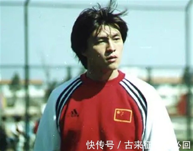 足球|国足球员张玉宁近况:与空姐离婚后恢复自由身,身材发福已有二胎