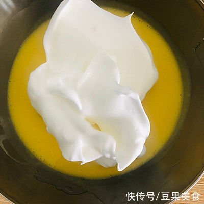 原味古早蛋糕这样吃，换个口味换种心情