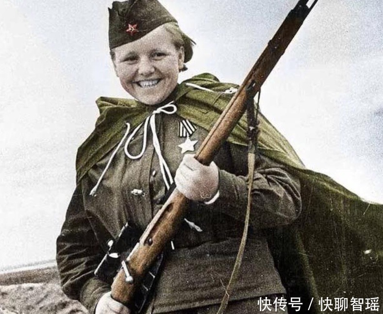 作战|明明不利于作战,为何苏联要所有士兵披披风?原来还有这些作用