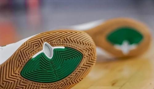 球鞋|绝对耐磨,最适合水泥地的实战篮球鞋推荐!