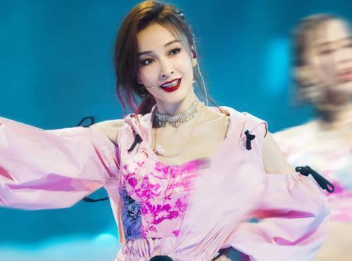 胡軍|吳昕第一次單獨主持綜藝節目，再次慘遭滑鐵盧，坐實廢柴人設