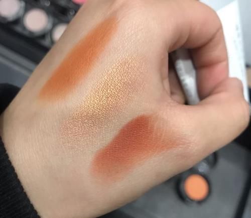 肿眼泡“眼影避雷”！橘色系显脏，紫色系像被打，这2种才是正选橘色系紫色系深色系哑光系