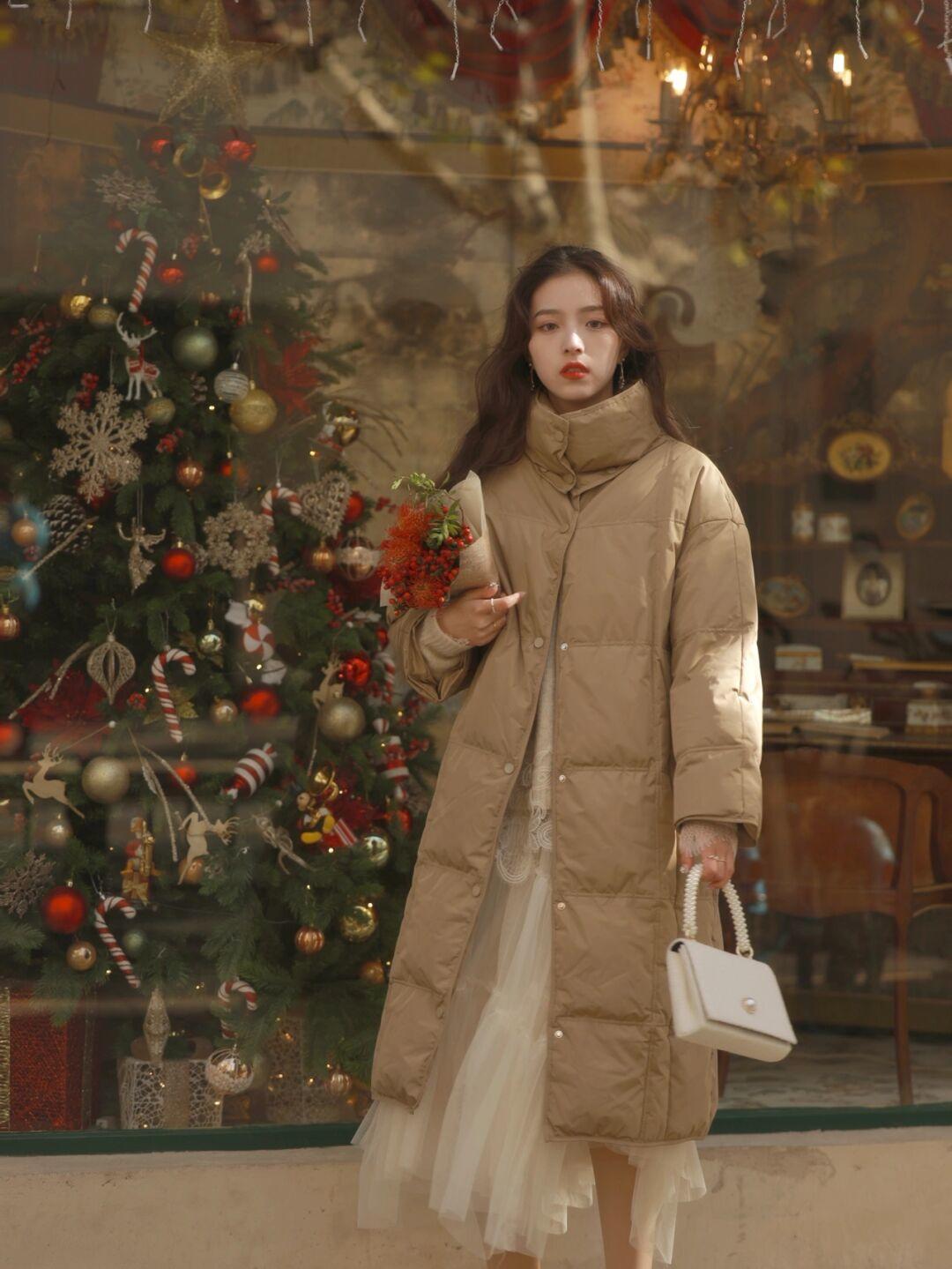 白色 真正优雅的“羽绒服”从不臃肿,保暖又高级,教你穿出高挑感