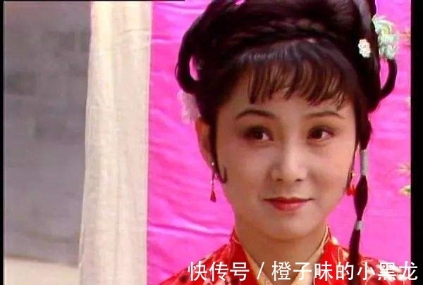 王熙凤&黛玉死后穿了一件红色衣服,王熙凤见后大吃一惊,知道贾府要败了