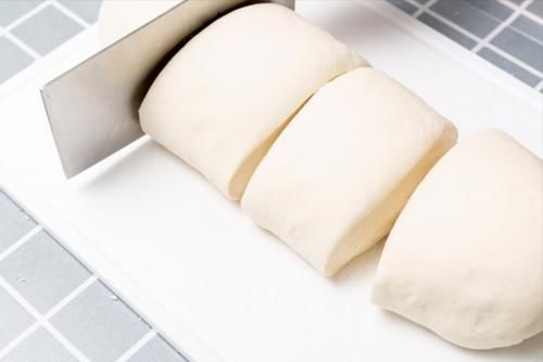 馒头屑|发面不要只加酵母和白糖，多放1味料，10分钟发满盆，省时省力