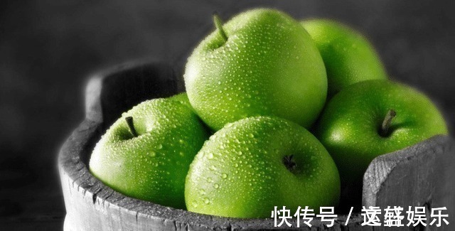 青苹果|45岁后的女人不要太节俭,常吃八种食物,加一运动补充雌激素