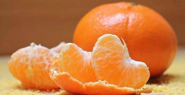 红枣|常吃这10种水果,一觉睡到天亮不失眠,省下无数补品钱