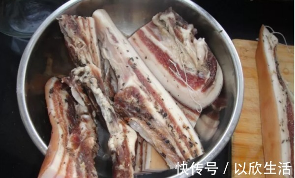 五花肉|腌腊肉，光抹盐还不够！再加这4样，腊肉喷香油润，腊味十足