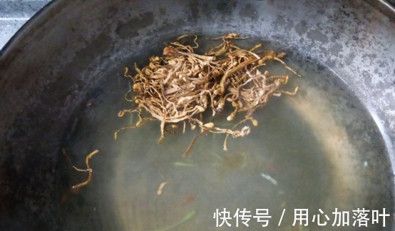 荤菜吃了会长肉，自制素丸子，依旧很美味！