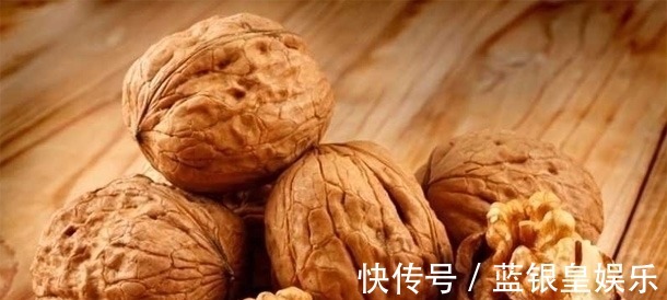 dh核桃什么时间吃“最补脑”很多人都在“瞎吃”,你吃对了吗?