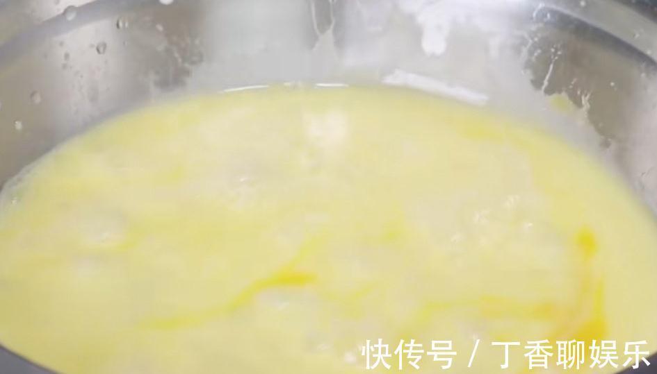 茄子|茄子最解馋的做法,加5个鸡蛋,不炒也不蒸,比吃大鱼大肉还香