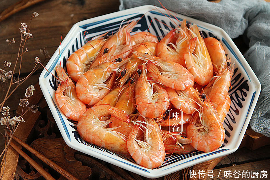 热水|白水煮虾,冷水下锅还是热水下锅?水用错了,难怪虾肉不嫩腥味重