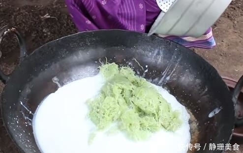 老奶奶|老奶奶用牛奶煮冬瓜,煮了2个多小时,出锅后路人50一斤全买了