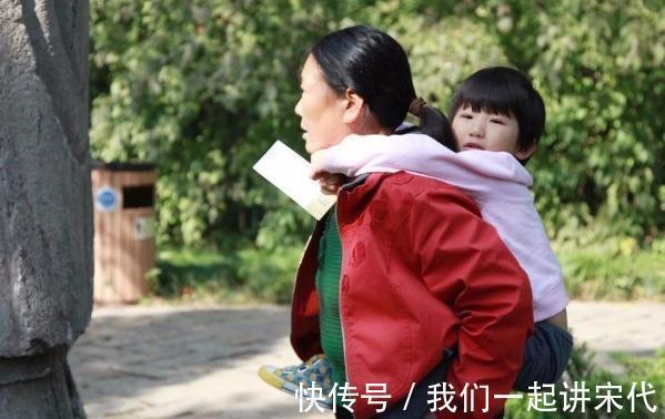 老人|有一种“新型啃老”正在流行,老人有苦难言,子女们却不愿承认