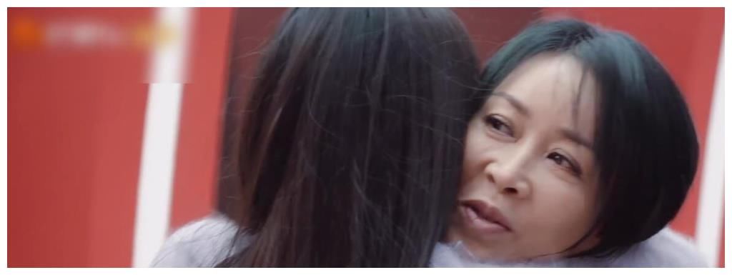 《乘风破浪的姐姐2》开播,那英各种神操作,引起网友热议