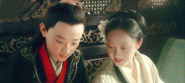 身世!红楼梦中,林黛玉和贾宝玉爱情的悲剧根源,是林黛玉的身世!