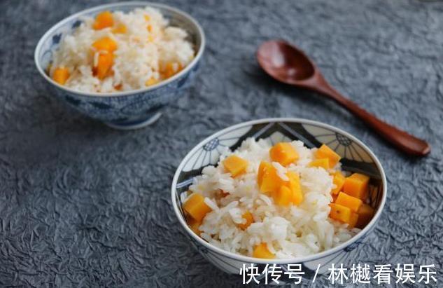 蒸米饭别太单调了，放个地瓜软糯香甜，营养健康吃出新花样