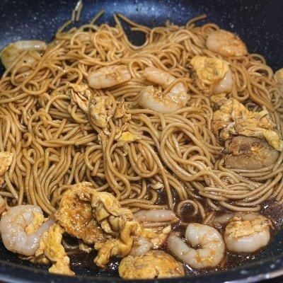 做法|蘑古力虾仁蛋炒面最经典的做法，简单易学好上手
