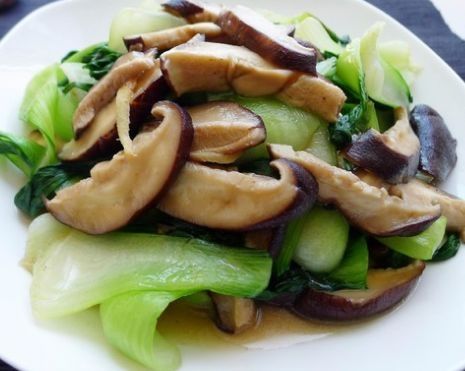 绿色菜|孩子刚进入青春期是身体发育的黄金期，多吃绿色菜，营养美味