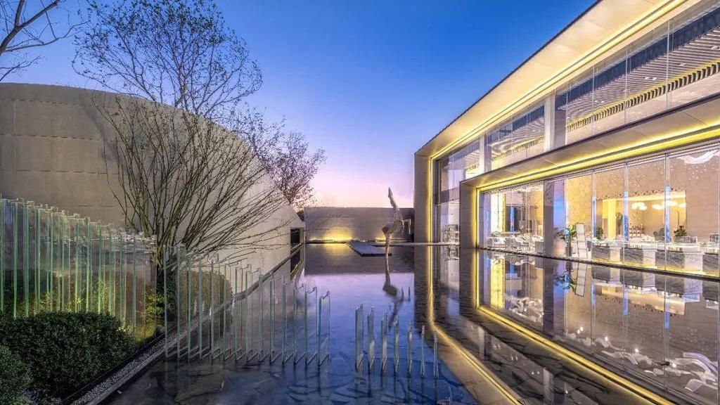  半围合|星环浮动，雁归云境