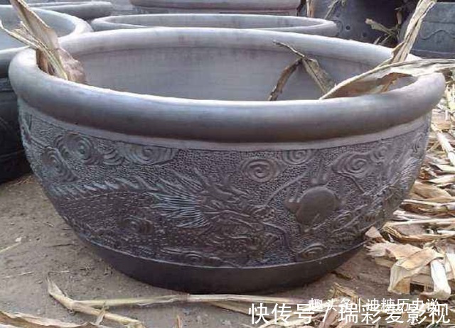 古人@古人丧葬习俗中,为何要让后代摔瓦盆,其中有何深意?