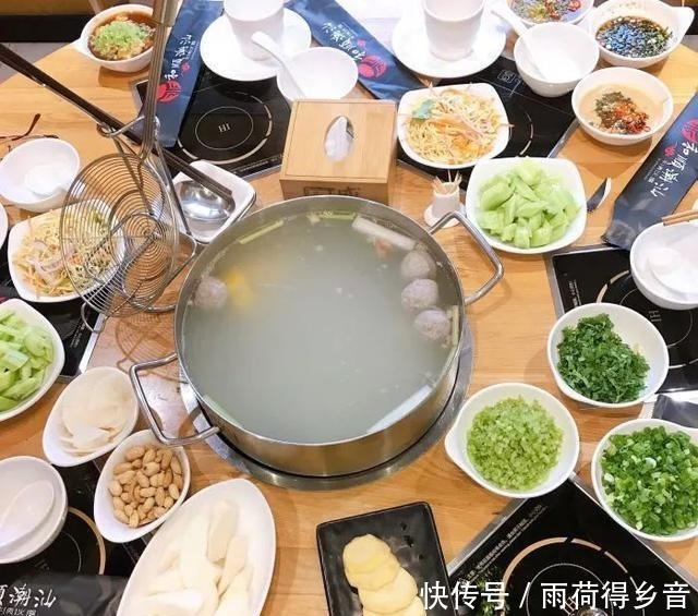 长春的美食数不胜数,让人百吃不厌、流连忘返