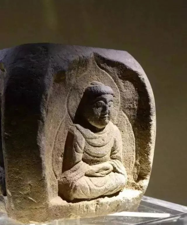 雷峰塔千年秘密,挖出了奇珍异宝!
