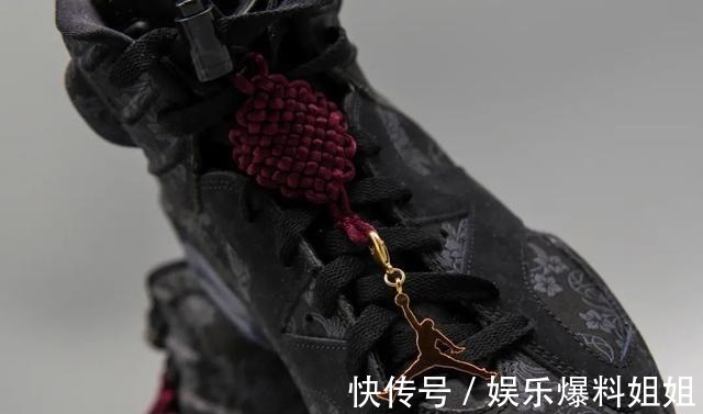 wen 一款有男码的女款AJ!让男生穿上一双“小黑裙”会是怎样的画风!