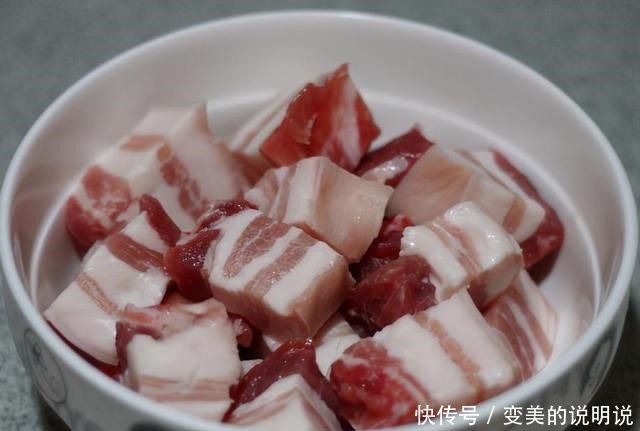  家常版红烧肉，不用焯水也不炒糖色，出锅肥而不腻色泽红亮入口化