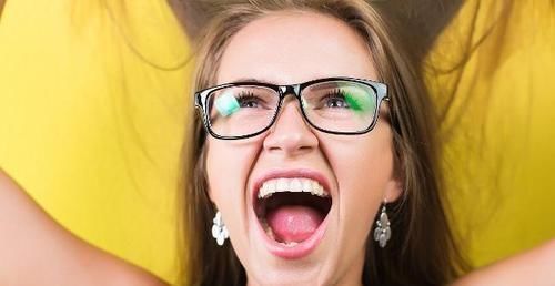 中老年人|手上有个“通便穴”,没有事经常按按,润肠通便,帮你赶走老便秘