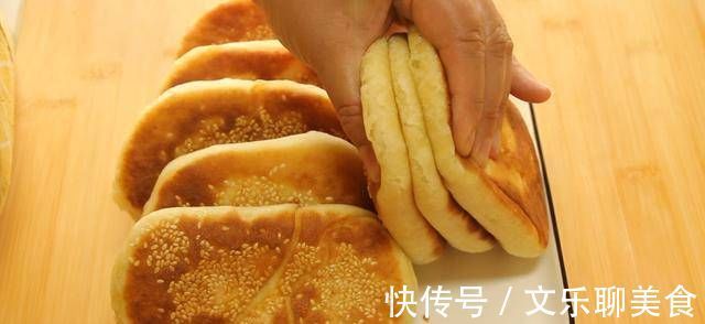 不用烤箱,只需牛奶和面粉,在家也能吃到酥到掉渣的火烧了
